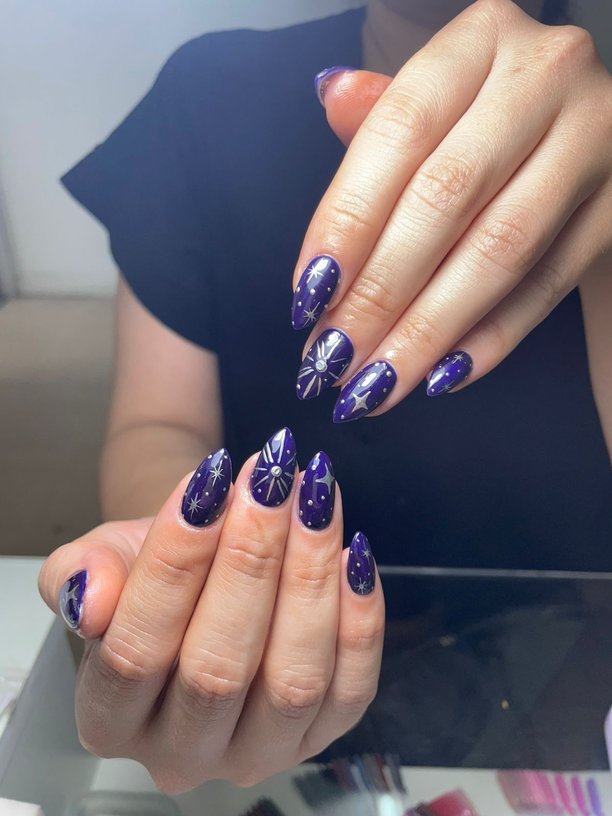 Manicura y Nail Art botánico delicado en Savia Spa Buenos Aires